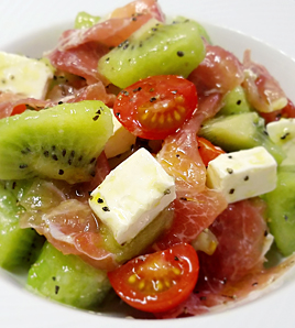 キウイのサラダ