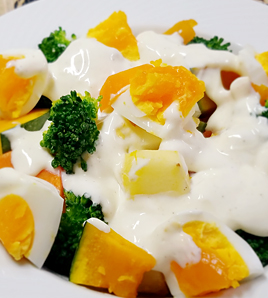 水切りヨーグルトのサラダ